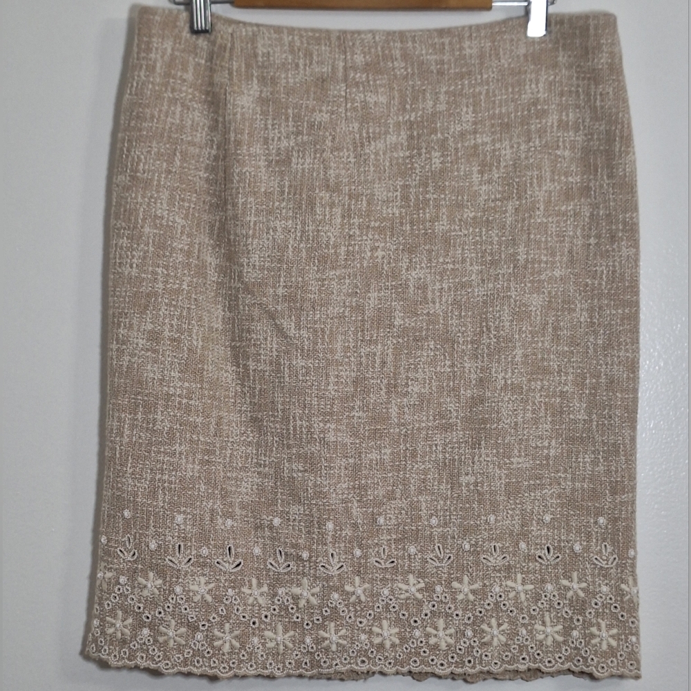 VALENTINO Made In Italy Tan Lace-Trimmed Pencil Skirt